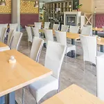 Praga & Restaurant Zell Am See-kaprun ピーゼンドルフ