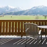 Praga & Restaurant Zell Am See-kaprun アパートホテル 3*