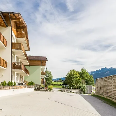 Aparthotel Praga & Restaurant Zell Am See-kaprun Piesendorf