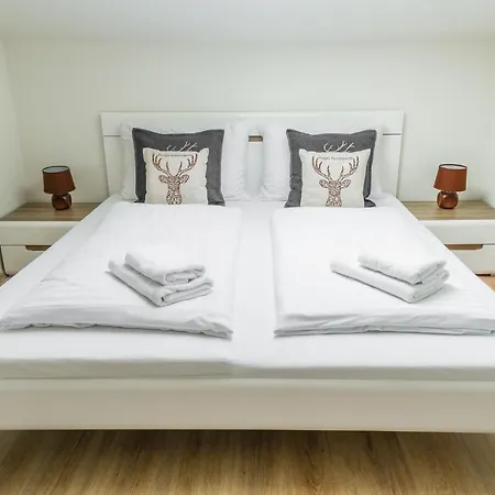 Praga & Restaurant Zell Am See-kaprun Aparthotel