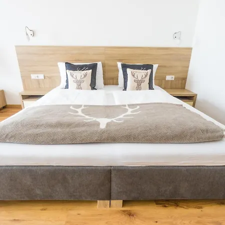 Praga & Restaurant Zell Am See-kaprun