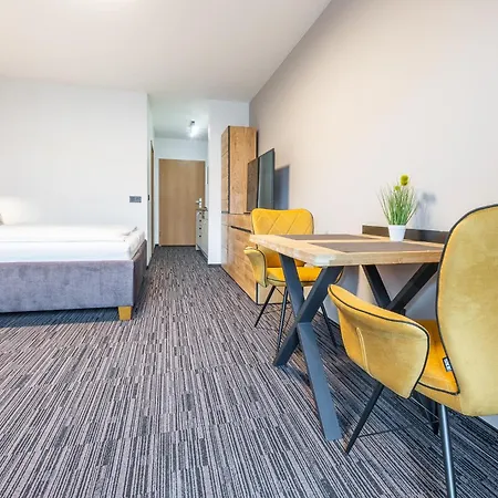 Aparthotel Praga & Restaurant Zell Am See-kaprun Piesendorf