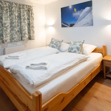 Praga & Restaurant Zell Am See-kaprun Aparthotel Piesendorf