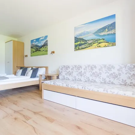 Praga Apartments&restaurant Zell Am See-kaprun
