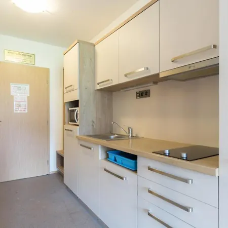 Praga & Restaurant Zell Am See-kaprun Lägenhetshotell 4*