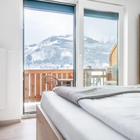 Praga & Restaurant Zell Am See-kaprun Lägenhetshotell 4*