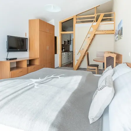 Praga & Restaurant Zell Am See-kaprun Lägenhetshotell Piesendorf