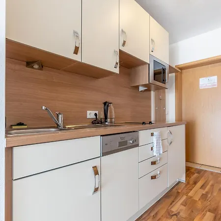 Praga & Restaurant Zell Am See-kaprun Lägenhetshotell