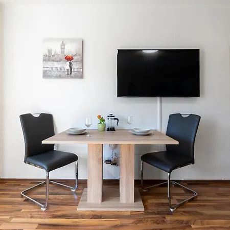 Praga & Restaurant Zell Am See-kaprun Lägenhetshotell Piesendorf